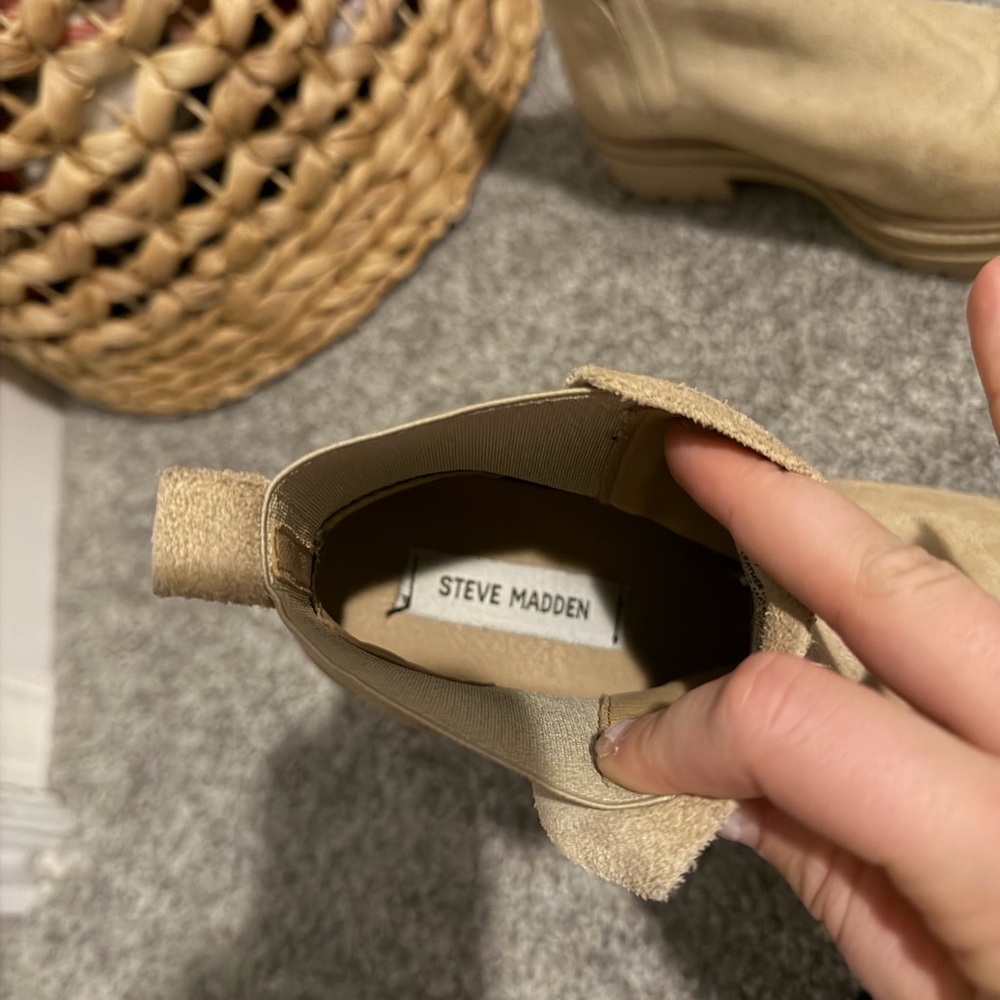 Steve Madden Kids Beige Boots